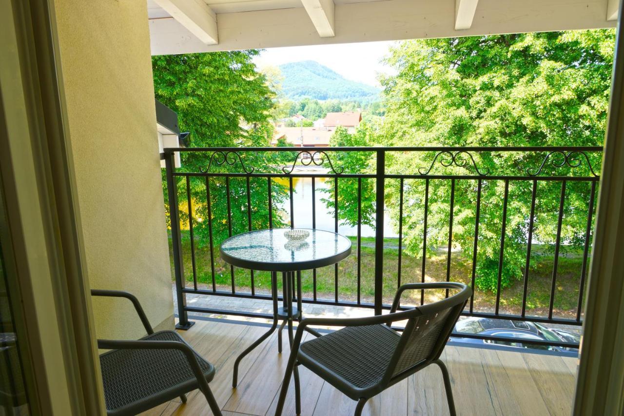 Nad Stawem Apartment Устрон Екстериор снимка