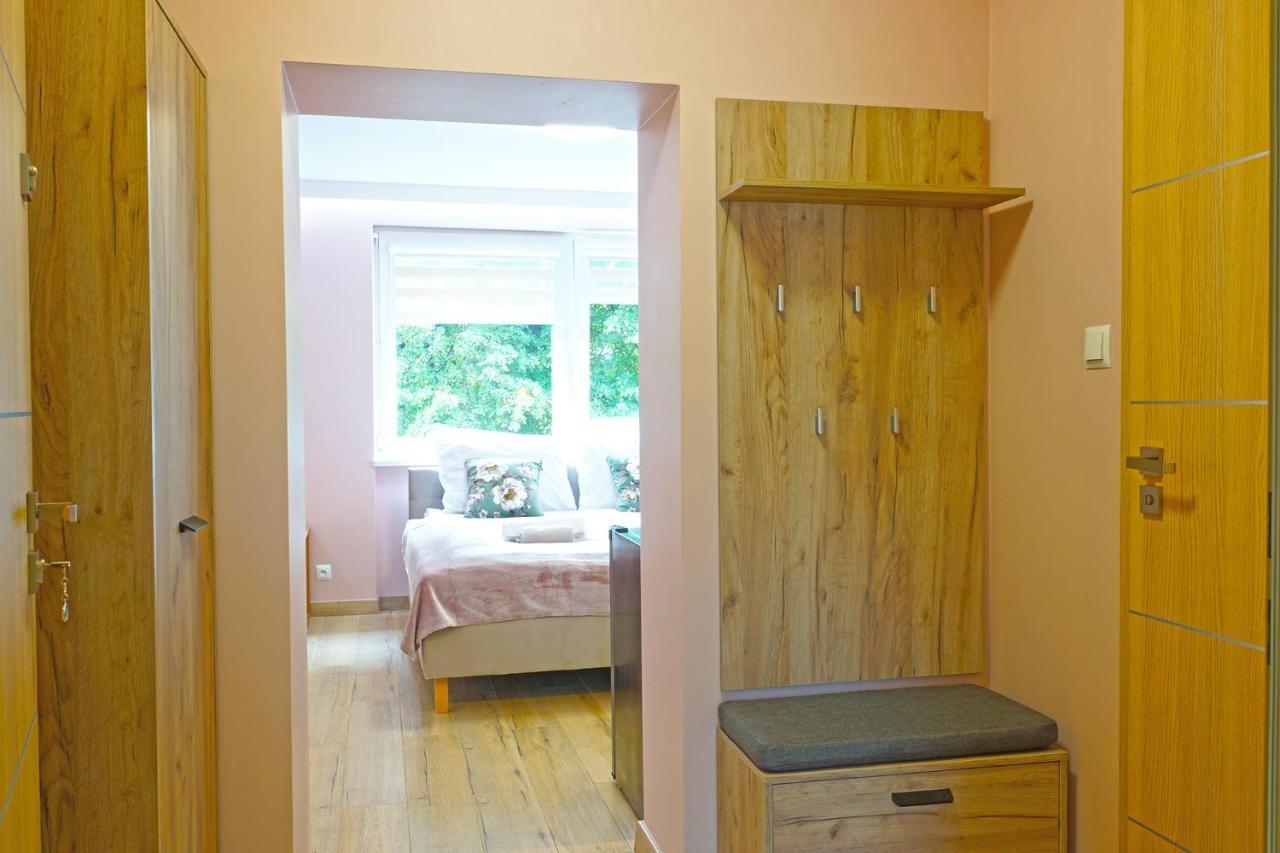Nad Stawem Apartment Устрон Екстериор снимка