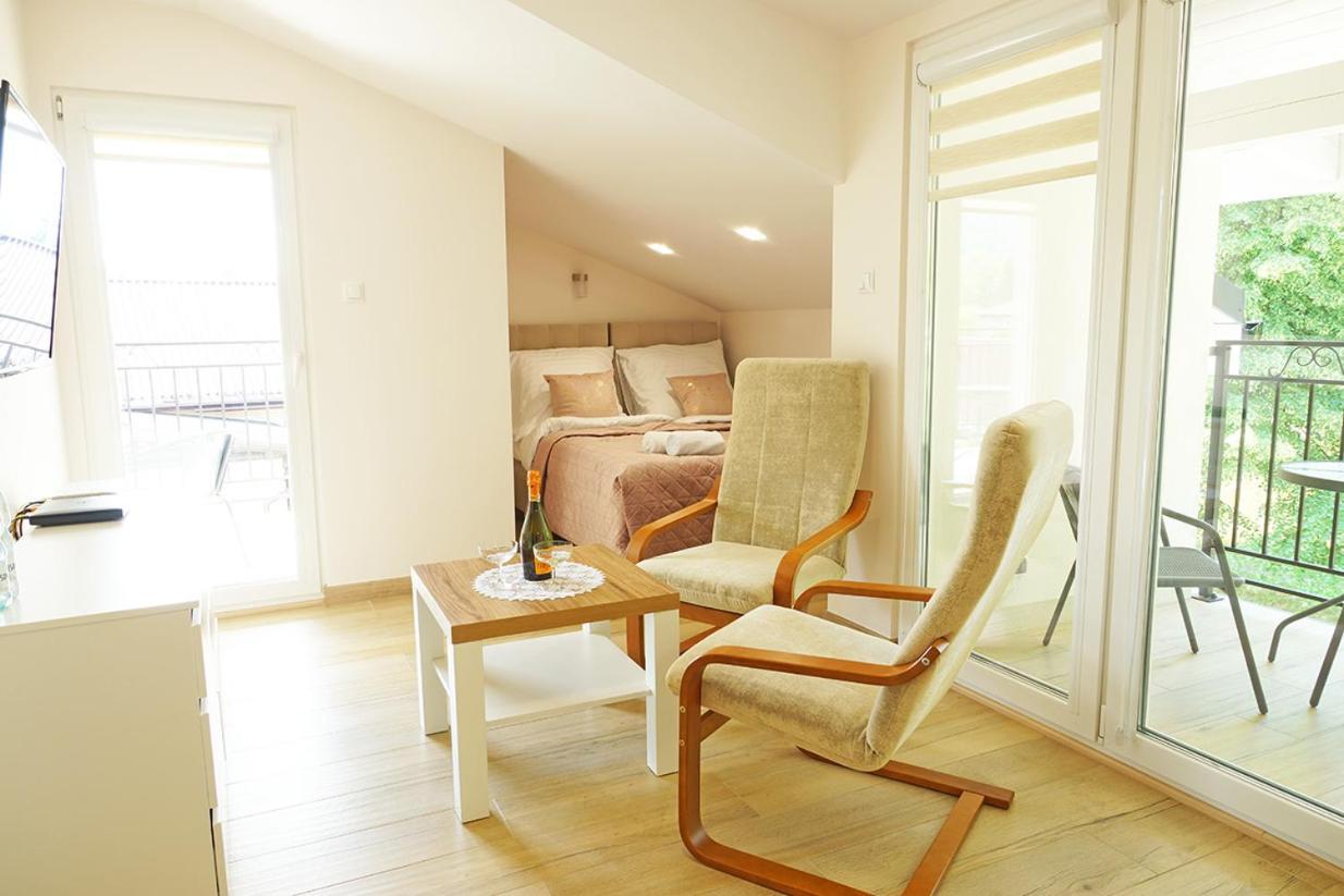 Nad Stawem Apartment Устрон Стая снимка